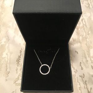 Small diamond circle neckless